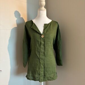 Chic Olive Green Button-Up Blouse